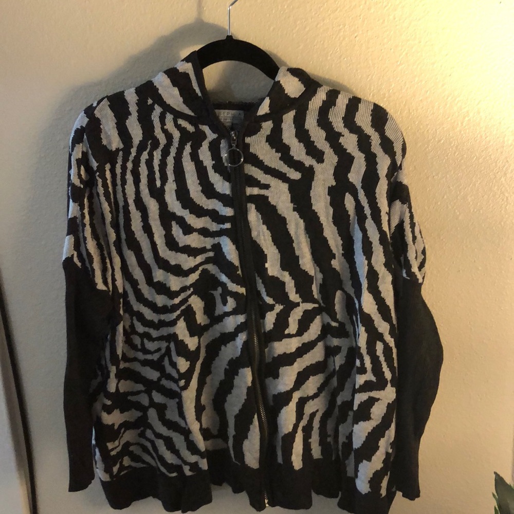 Zebra print sweater w/ hood.